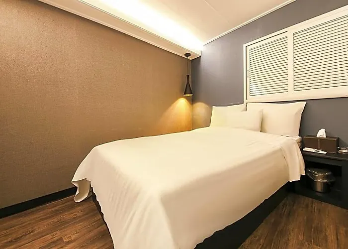 Hotel Wo Station