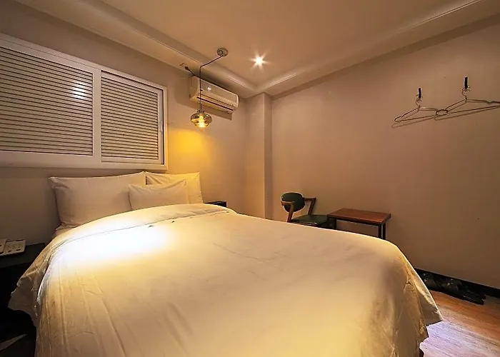 Wo Station Hotel